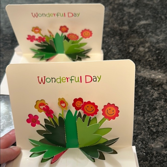 Colorful Pop-Up Greeting Card Wonderful Day Floral PopUp NWT Set of 2 w/envelop - Picture 5 of 5